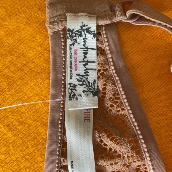 Free People Sand Hyper Plunge Underwire Bra Size XS, NWT - Picture 7 of 10
